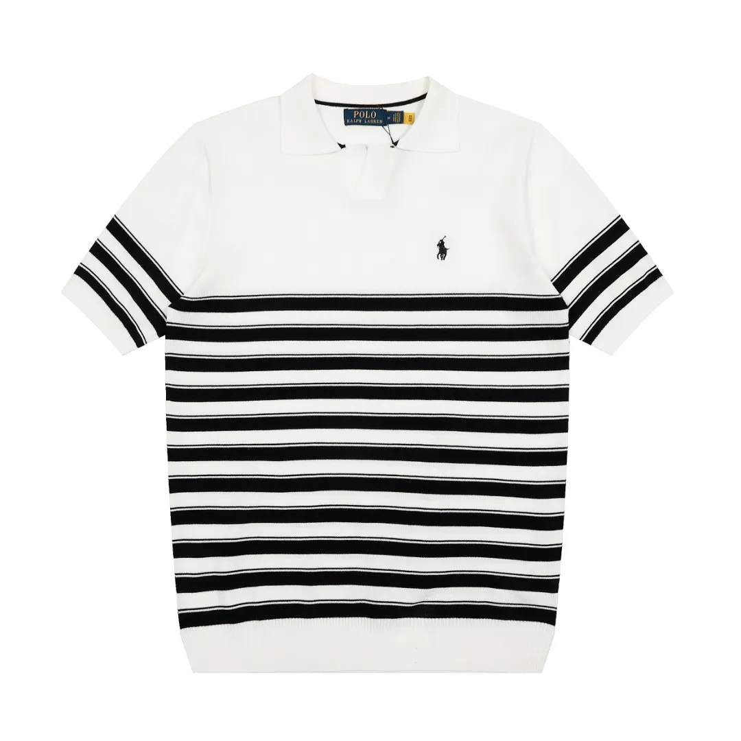 P160 💰 "Top quality" Style number: DS611# (on sale all year round) [Ralph Lauren striped pony embroidered small V-neck knitted POLO short sleeves] ✅Ralph Lauren pinstriped small V-neck ice silk knitted POLO lapel short sleeves ✅Main supply platform live broadcast Wholesale entities ✅ZP quality 1:1 version Scan the code to enter the GF website Counter quality ✅Detailed quality The only one in Guangzhou Imported quality cotton yarn Focus on high-end, cost-effective, and good quality. Needless to say, the version is restored to the original. Loose, comfortable and stress-free. Simple is high-end. Classic is eternal. ✅The upper body is simple and easy to match. A must-have for men and women. Good-looking clothes are never picky. A must-have in the wardrobe. Size: S-XL. Color: Black, White, Green.